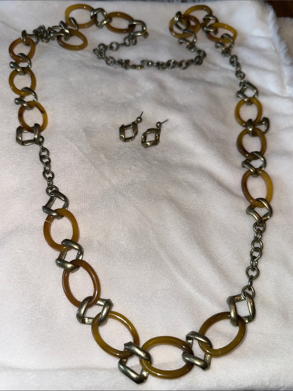 Vintage-Inspired Amber Link Necklace & Earrings Set